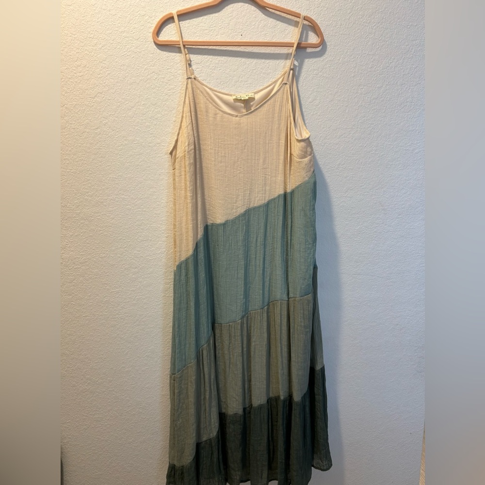 Indigo Rose long strap dress size 2x cream and green colors